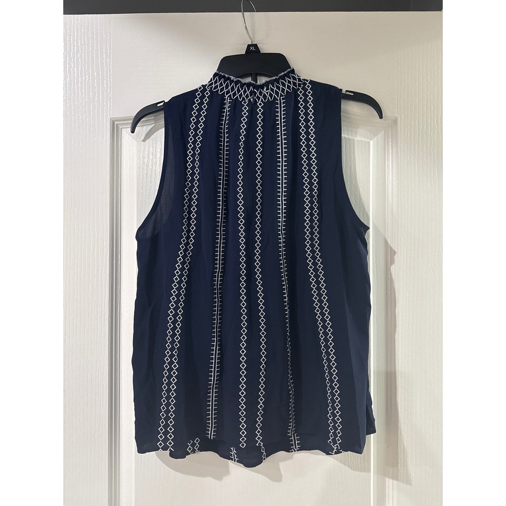 White House Black Market Navy Blue Contrast Stitch Smocked Top  Sz 12 NWT - Picture 6 of 7